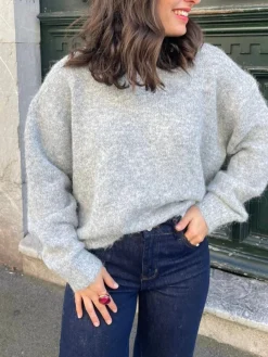 Shop Loëla Pull Fanny