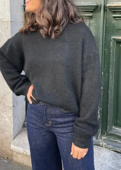 Shop Loëla Pull Fanny