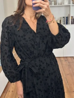 Shop Loëla Robe Silene
