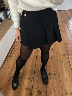 Cheap Loëla Short Marina NOIR